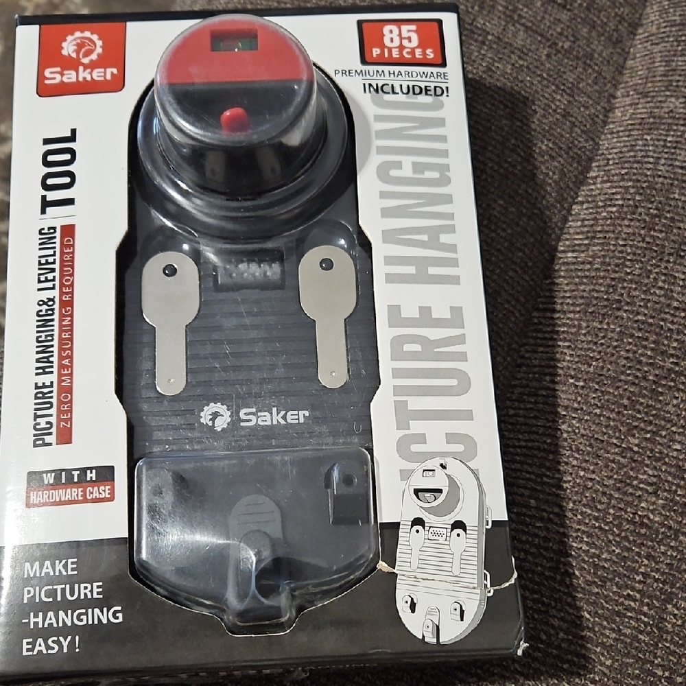 NIP Picture Hanging Tool - Black. 85 Pcs.